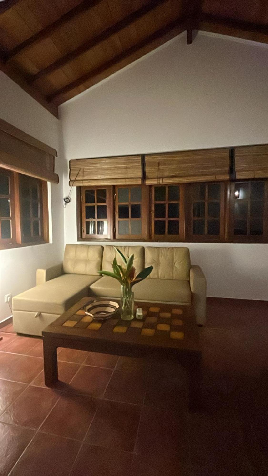 Beach Club Apartments Индурува Экстерьер фото