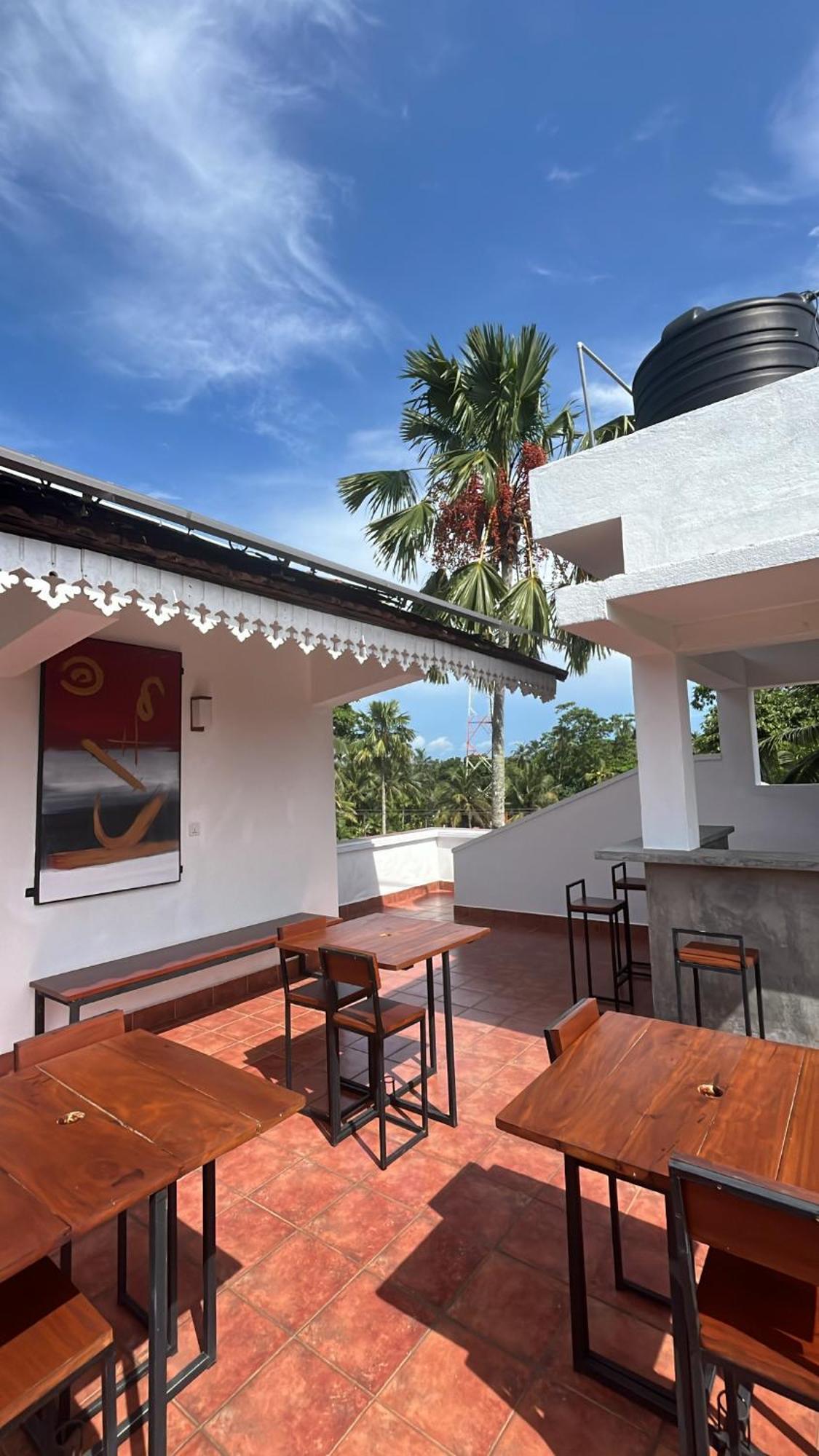 Beach Club Apartments Индурува Экстерьер фото