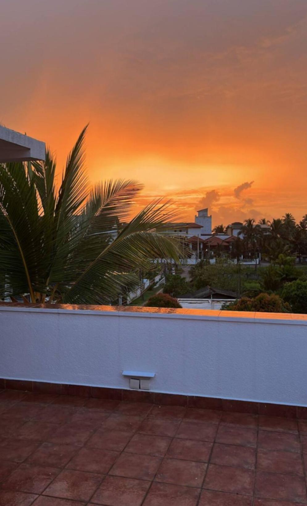 Beach Club Apartments Индурува Экстерьер фото